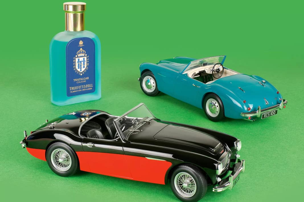Vom Austin-Healey 3000 baut Norev den Mk I und den Mk II in der zweisitzigen Version mit geschlossener Die-Cast-Karosserie