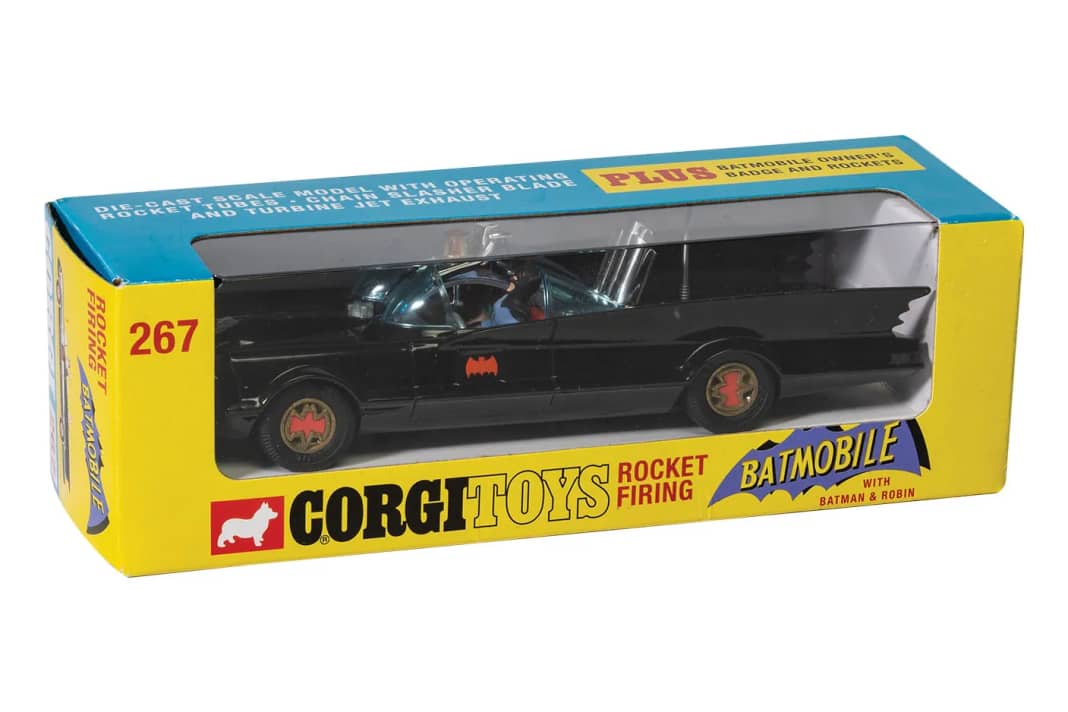 Das Corgi-Modellauto mit der Nummer 267, das legendäre Batmobile von 1966 ist längst eine Spielzeuglegende. Nun kommt der 1:43-Dienstwagen als Wiederauflage. ] Foto: Werk