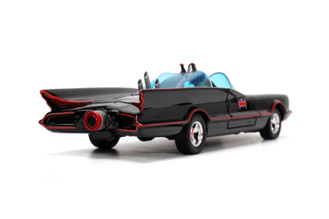 Das Batmobile kommt mit beweglichen Türen und Hauben zum Kunden