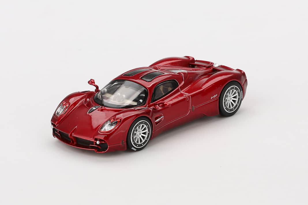Das 1:64-Modell des Pagani Utopia startet bei BBR im Januar 2025 in Dubai-Red ] Foto. Werk