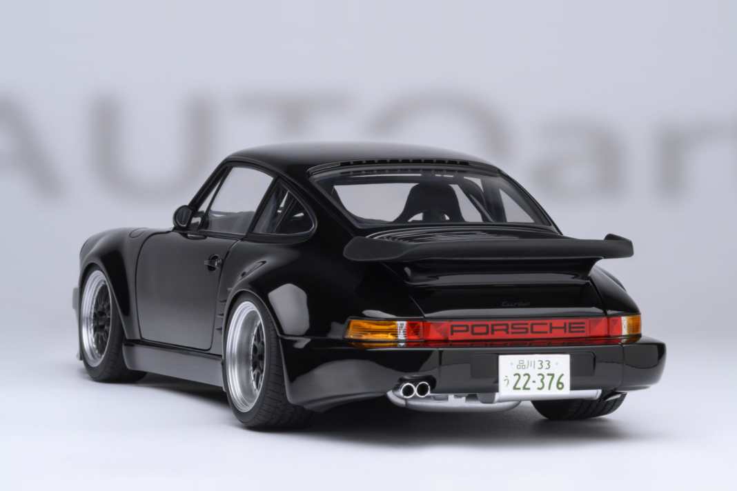 Anime-Fans und Kenner der Serie Wangan Midnight werden sofort das originalgetreue Nummernschild des 1:18ers entdecken ] Foto: Werk