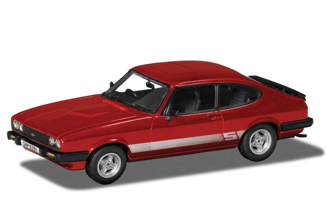 Die nicht gerade kleine Capri-Flotte bei den Vanguards von Corgi erweitert im Jahr 2025 dieser Zweitürer des Mk 3 in der Farbe Jupiter-Red als 2.0 S aus Die-Cast ] Foto: Werk