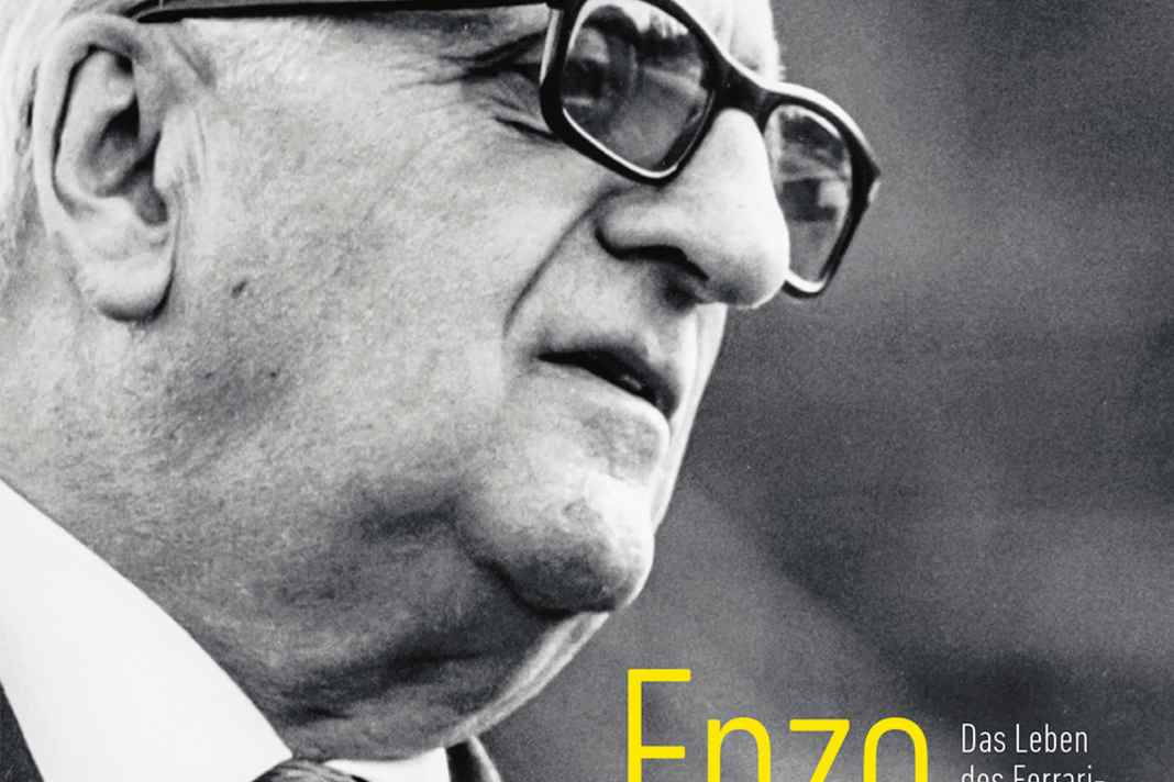 Wer Enzo Ferrari besser kennenlernen will, sollte sich in das Buch vertiefen. Fulminante Originale zum Thema Ferrari gibt es im Nationalen Automuseum in Dietzhölztal- Ewersbach – Modelle auch. Erst lesen, dann bewundern.