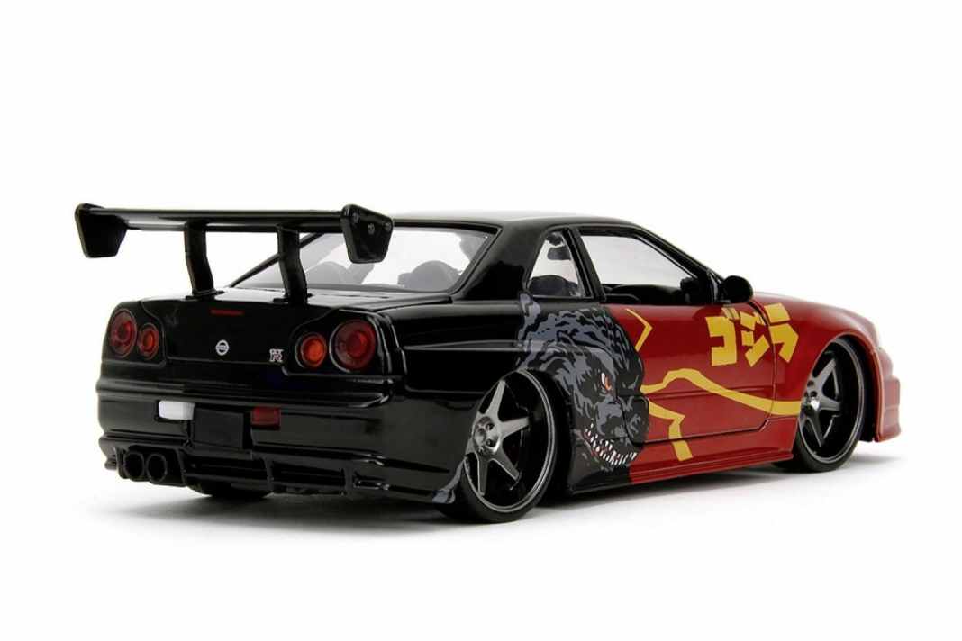 Die Übergänge von der schwarzen zur dunkelroten Lackierung hat Jada Toys bei seinem Godzilla-Nissan perfekt umgesetzt ] Foto: Werk