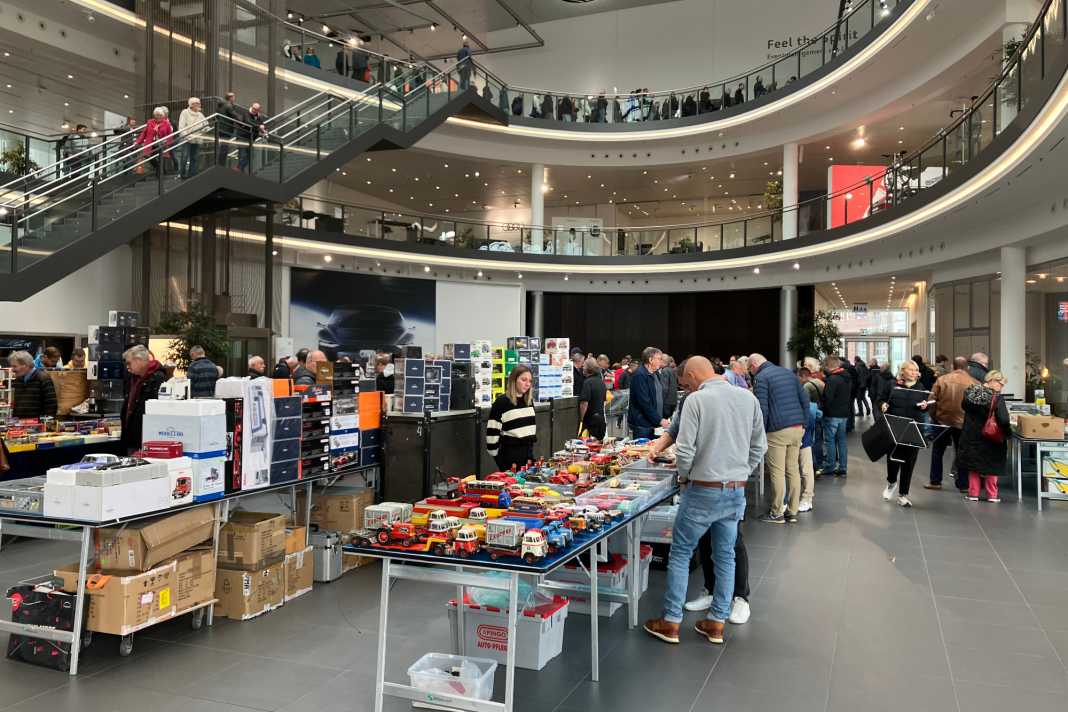 Im großzügigen Ambiente des Audi-Forums Neckarsulm geht die 24. Modellautobörse am 10. November an den Start ] Foto: Audi