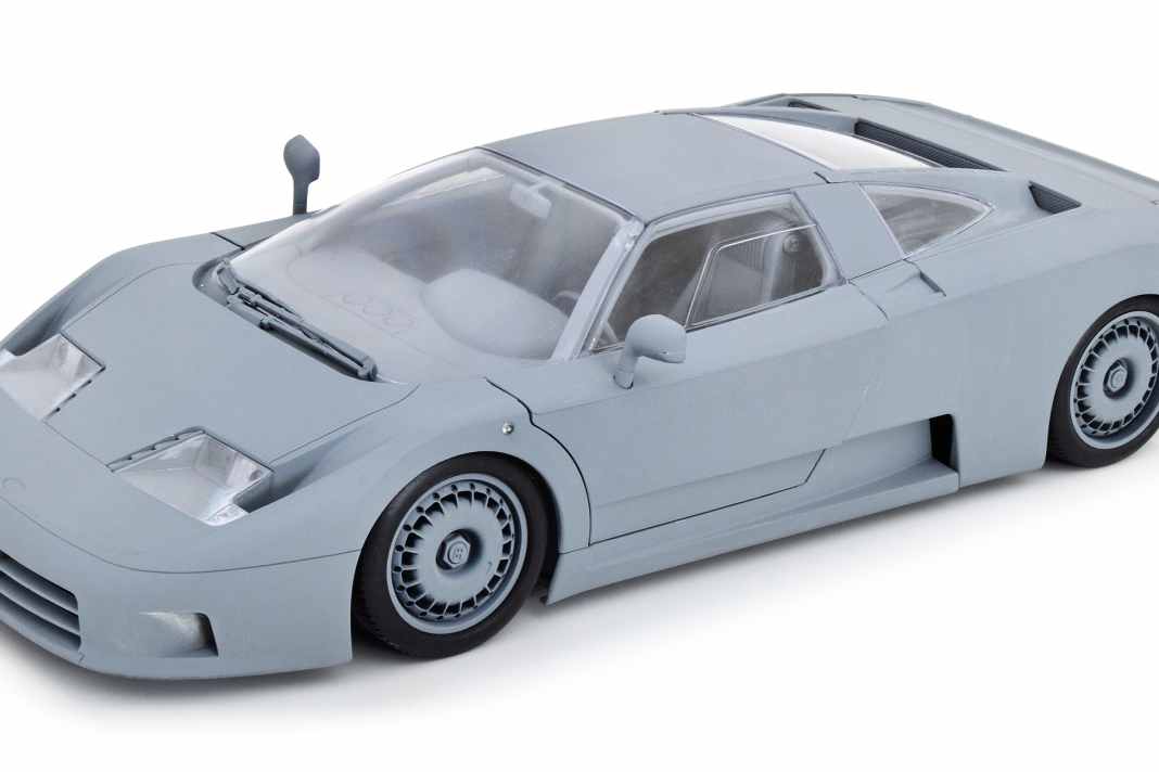 Der ultimative Supersportwagen der Neunziger – der Bugatti EB 110 – ist eines der beiden 1:12-Projekte, die KK-Scale für 2024 ankündigt