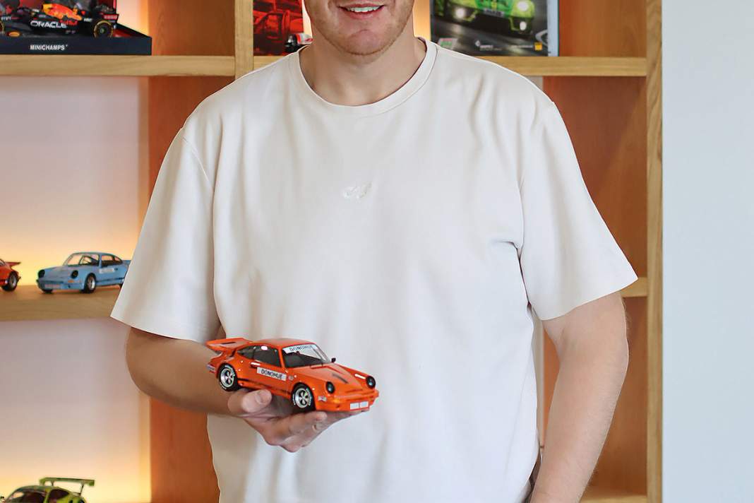 Christoph Krombach von CK-Modelcars ließ sich den RWB Furusato für sein Label Werk83 in 1:18 bauen und holte Sidney Hoffmann auf die Essener Motor Show