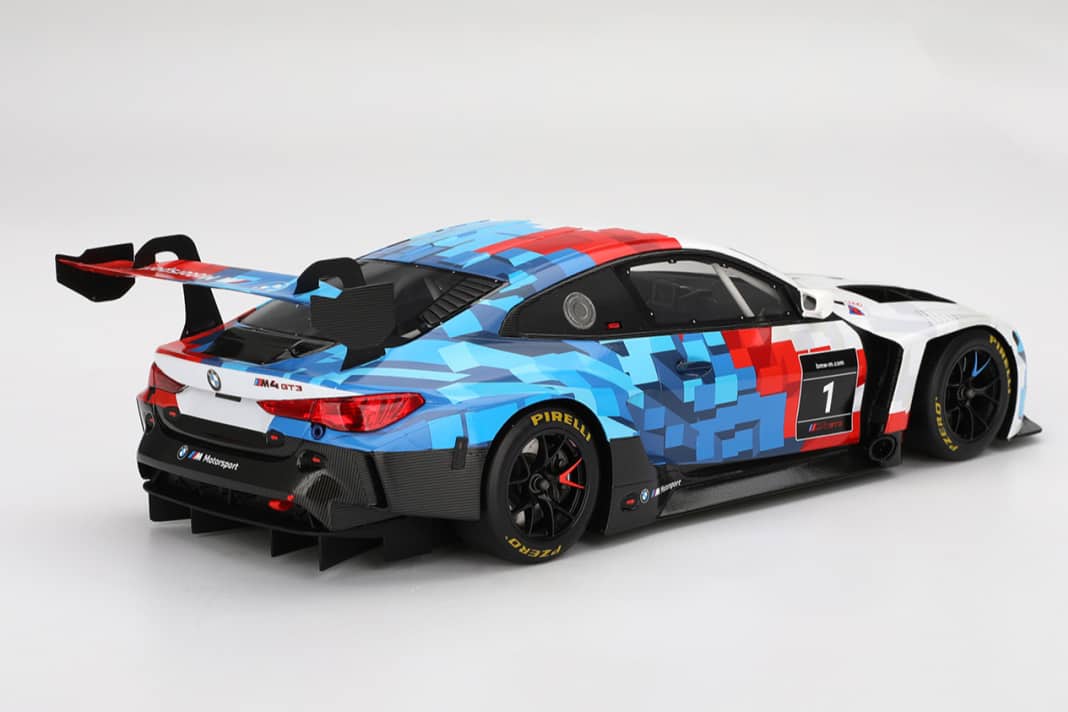 Knapp ein Jahr nach der Präsentation des Originals zeigt Top Speed erste Bilder seiner 1:18-Version des BMW M4 GT3 EVO aus Resine ] Foto: Werk