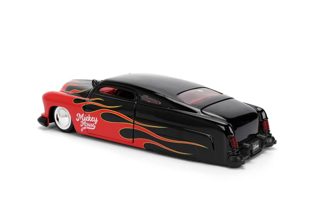 Das Mercury-Coupé von 1951 hat ein Streamline-Heck, das den Wagen heute längst zum Kultoldtimer macht ] Foto: Jada Toys