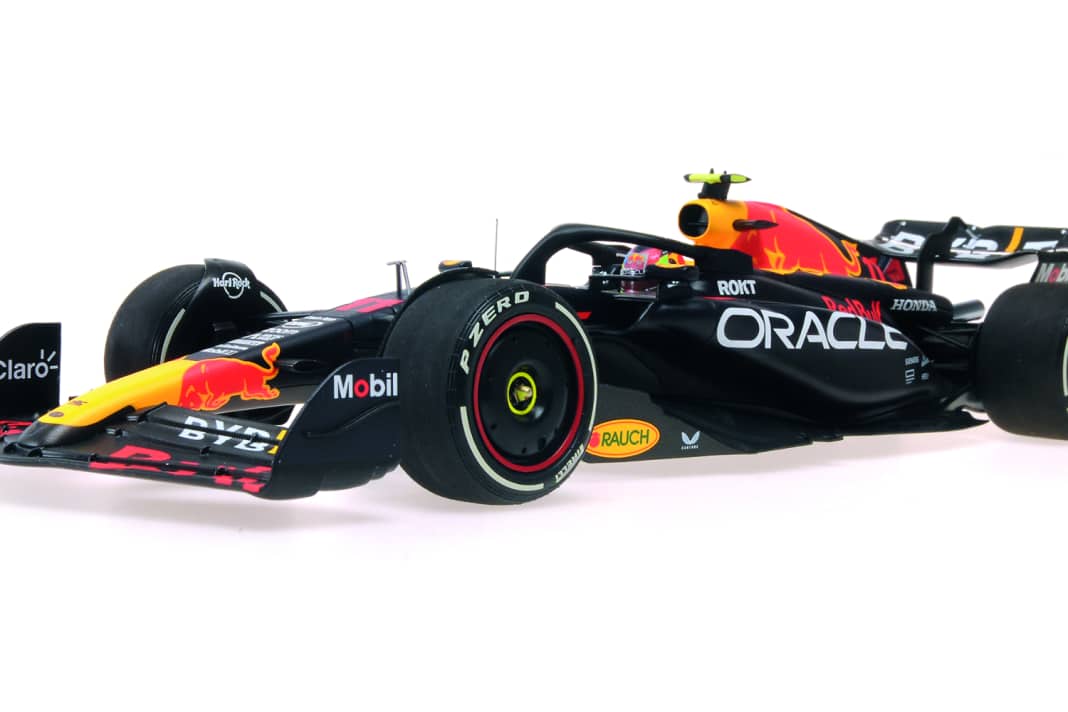Beim Red-Bull-Flitzer von Sergio Perez liefert der Siegerwagen vom GP Saudi Arabien 2023 das Vorbild