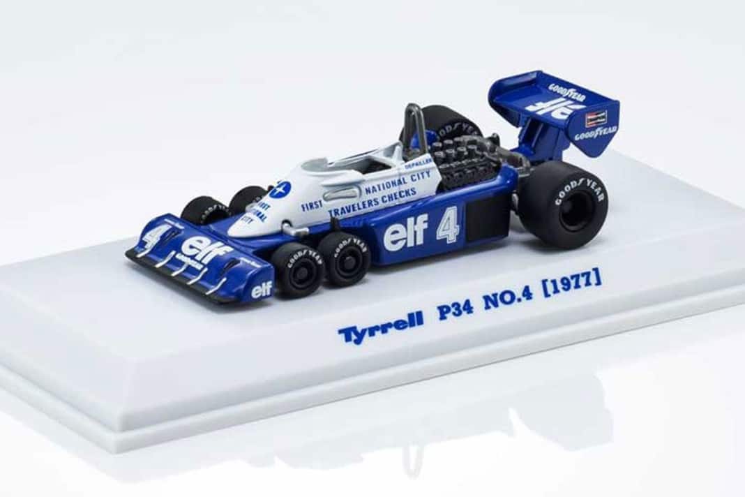 Schön, wenn man auf solch einen Formen-Fundus zurückgreifen kann. Kyosho bringt seinen Tyrrell P34, den berühmten Sixwheeler in 1:64 wieder an den Start. ] Foto: Werk