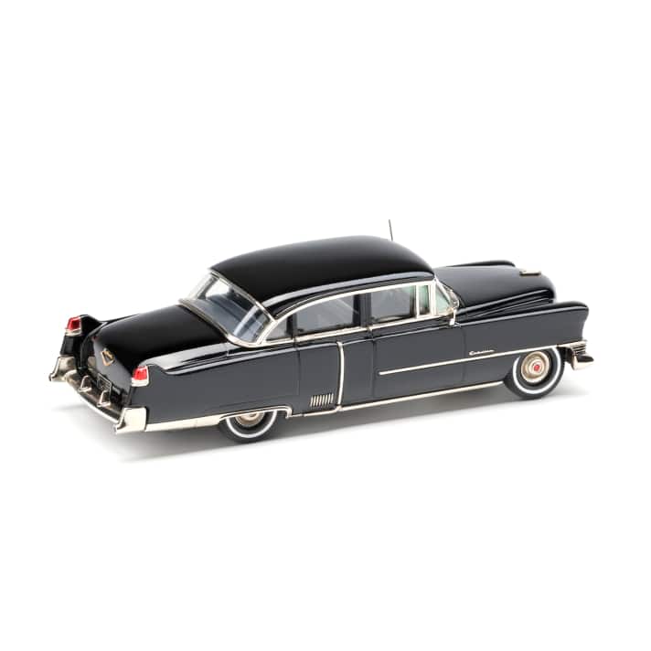 Der neue Cadillac von Brooklin Models in 1:43 zeichnet die Limousine aus der Heckflossen-Ära in den Vereinigten Staaten mit üppigem Chromschmuck originalgetreu nach ]