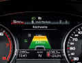 Der kleine Benzintank dient als Notreserve. Mit CNG kommt man etwa 350 Kilometer weit