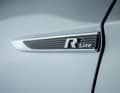 Den dynamischen Auftritt des Variant unterstreicht das R-Line-Exterieur-Paket zu 1.295 Euro samt Stoßfängern und Schwellerverbreiterungen im R-Styling