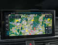 Die MMI Navigation Plus mit Touch-Funktion (2.245 Euro) liefert hochdetaillierte Kartenansichten inklusive Online-Verkehrsinfos und -Kartenupdates sowie sämtliche Connect-Dienste für Navi und Infotainment