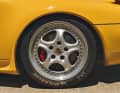 Die Clubsport-Version des 993 RS liegt vorne 30 und hinten 40 Millimeter tiefer