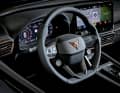 Supersport-Multifunktionslenkrad mit Cupra-Mode-Schalter links und Startknopf rechts sind beim Topmodell Teil der Serienausstattung