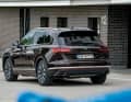 Wegen Bauraum- Einschränkung sind Hinterachslenkung und Wankstabilisierung für den eHybrid und das technisch verwandte R-Topmodell leider nicht erhältlich