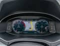 Ein 8-zölliges Digitalcockpit ist Serienstandard, 10,25 Zoll kosten 300 Euro extra