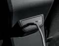 Je zwei USB-C-Ladebuchsen vorn und hinten gibt es ab der Life-Ausstattung. Beim Basismodell sind sie nur vorne vorhanden | Fotos Volkswagen, J. Bürgermeister