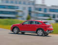 Fahrdynamisch macht dem Q3 Sportback 45 TFSI Quattro S-Tronic so schnell keiner was vor – Sportfahrwerk und Progressivlenkung sind Serie, noch spaßiger wird es mit dem Adaptiv-Fahrwerk, enthalten im Dynamik-Paket