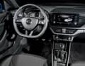 Klasse Bedienergonomie, schnörkelloses Design und gute Wertigkeit kennzeichnen das Cockpit. Das prominent platzierte Infotainment- System ist gut bedien- und ablesbar