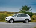 Auch den Bestseller Tiguan gibt es als PHEV: Der eHybrid verfügt über eine Systemleistung von 245 PS und eine E-Reichweite von max. 60 km