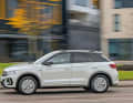 Es muss nicht immer gleich der „echte“ T-Roc R mit 300 PS sein, auch der R-Line mit 190-PS-TSI bringt schon reichlich Fahrspaß und ist optisch vom großen Bruder kaum zu unterscheiden