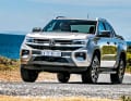 Die präzise Lenkung und das straffe Fahrwerk verhelfen dem neuen Amarok zu einem ordentlichen Handling