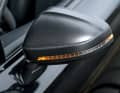 Die Gewichtsersparnis der Carbon-Spiegelkappen (840 Euro) dürfte überschaubar sein – die Optik ist allerdings bestechend | Fotos J. Bürgermeister, Audi (3)