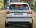 Dynamisch-elegantes Heck ohne Protzigkeit. Die Chromspange gibt es nur noch beim Sportline
