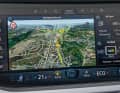 Das Navigationssystem „Discover Premium“ und viele Zusatzfunktionen wie die Verkehrszeichenerkennung sind beim Touareg R-Line Serie