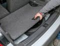 Der variable Gepäckraumboden ist beim FR-Modell Serie