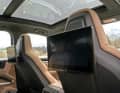 Infotainment für den Fond: Das Rear Seat Entertainment zieht für etwas über 1.900 Euro ein