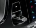Kennen wir bereits aus anderen Porsche-Modellen: der kleine Gangwahl-Stick rechts vom Lenkrad