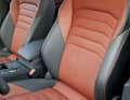 Der kräftige Turbo-Vierzylinder-Direkteinspritzer leistet 190 PS und stramme 320 Nm maximales Drehmoment