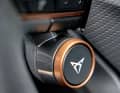 Über die Cupra-Taste links am Lenkrad lässt sich der jeweils passende Fahrmodus auswählen
