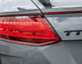 LED-Heckleuchten mit dynamischem Blinklicht sind ebenfalls Serie beim Audi TT RS Iconic Edition