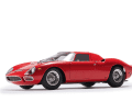 Der Ferrari 250 LM wurde für Rennen entwickelt, aber auch für die Straße verkauft, von CMC bald auch in 1:18