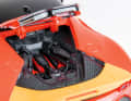 Der ausgefeilte 1:18-Motor des SF90 und das sportliche Interieur sind weitere Pluspunkte des 1:18-Modells aus Die Cast von Bburago