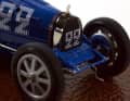 Ein Blick auf den Grill der Startnummer 22 zeigt, wie handwerklich sauber EMC in 1:43 arbeitet ] Foto: Autopioneer