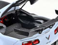 Beflockter Kofferraumboden, Corvette-Heckflügel im Carbon-Look