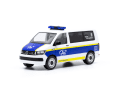 Der VW Bulli kommt in den Farben der "Alpine Air Ambulance"