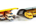 Stylische Parkhalle von Wiking mit ihren transparenten Bauteilen in 1:87