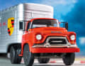 Fährt Ferrari, Maserati und Porsche zum Rennen: der neue Renntransporter von Schuco