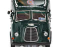 Sehr häufig bestand das Ladegut dieses grünen Morris FV-Renntransporters aus kleinen, aber äußerst quirligen Morris Minor