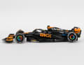 Für die F1-Fans hält der 1:64-Spezialist den letztjährigen McLaren MC60 mit den Startnummern 4 und 81 parat