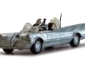 Auf diesem Foto ist zu erkennen, dass Corgi bei der Neukonstruktion viel Wert auf einen hohen Die-Cast-Anteil gelegt hat. Diese Teile schimmern in Silber. ] Foto: Werk