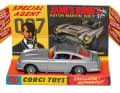 Man lebt nur zweimal: Auch den Aston Martin DB5 von James Bond hat das britische Modellauto-Label bereits in 1:43 wieder aufgelegt ] Foto: Werk
