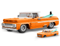 Auch einen Pick-up schiebt Mattel an den Start: Er kommt von Chevrolet und aus dem Vorbildbaujahr 1962. Sogar ein Surfbrett ist dabei!] Foto: Werk